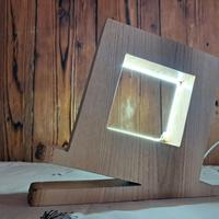lampada in legno 