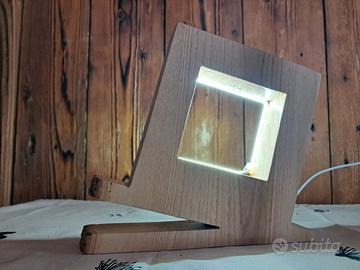 lampada in legno 