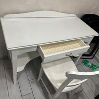 Scrivania in legno