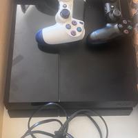 Ps4 piu 2 pad (1 originale uno no)