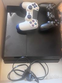 Ps4 piu 2 pad (1 originale uno no)