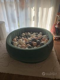 Piscina con Palline