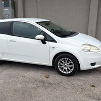 Fiat grande punto van autocarro