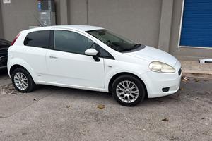 Fiat grande punto van autocarro