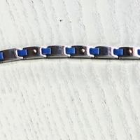 Bracciale in acciaio con inserti blue