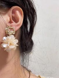 Orecchini di eleganti e senza tempo