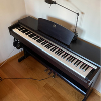 Pianoforte YAMAHA digitale