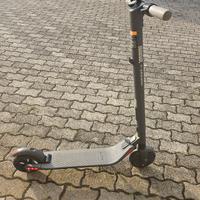 monopattino ninebot es2 