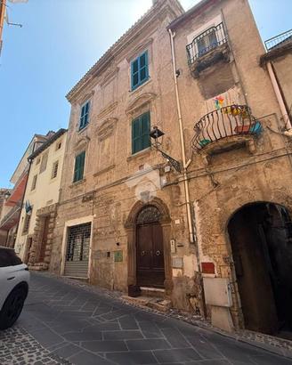 5 LOCALI A ANAGNI