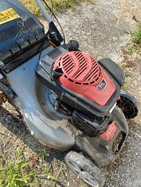 trattorino tagliaerba