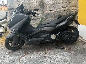 Yamaha T Max 530