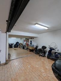 Ampio Garage 60m² da 3 posti auto