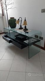Tavolino in vetro