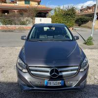 Mercedes b180d (2017)