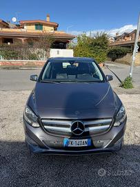 Mercedes b180d (2017)