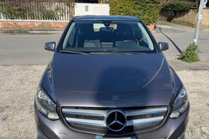 Mercedes b180d (2017)