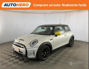MINI Cooper SE FS09182