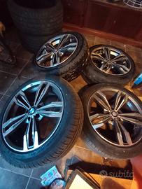 gomme e cerchi da 19 