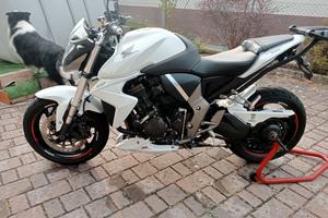 CB 1000