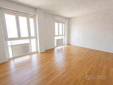 Appartamento di 103 m² con più di 5 locali a Udine