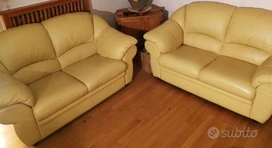 Divani in pelle gialli