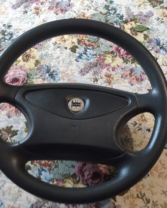 Volante lancia y