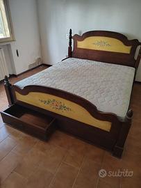 Letto matrimoniale 