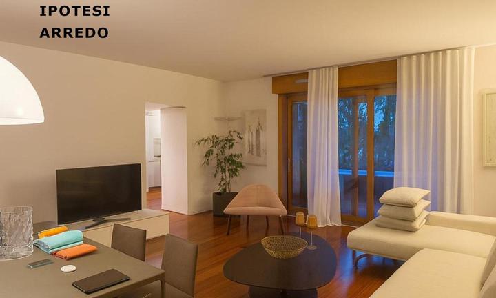 MERAVIGLIOSO ATTICO PLURICAMERE PLURISERVIZI