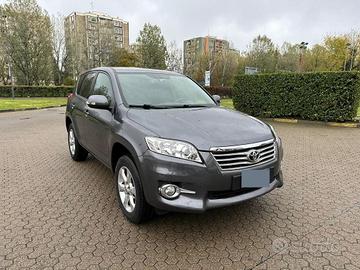 TOTOTA RAV4  150cv SUV Crossover 4x4