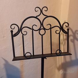 Leggio in ferro battuto 