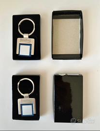 Lotto 2 portachiavi Brevivet metallo