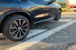 Treno gomme 305/40 r20 112y + cerchi bmw