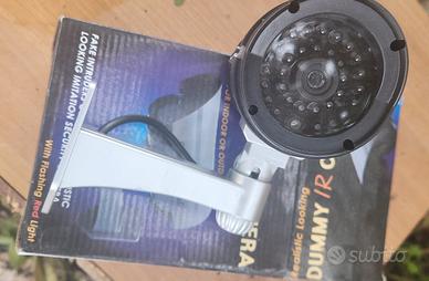 telecamera con LED rosso