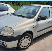Ricambi Usati RENAULT CLIO 2a Serie 2000