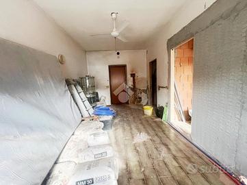 CASA DI CORTE A TURATE