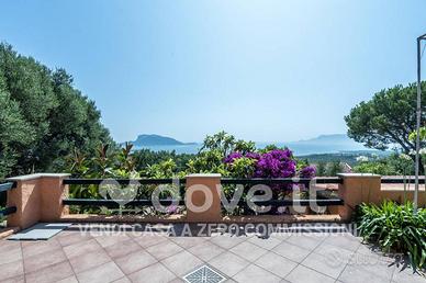 Rustico / Casale di 275 m² con 5 locali a Golfo Ar