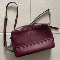 Borsa tracolla Guess e portagoie