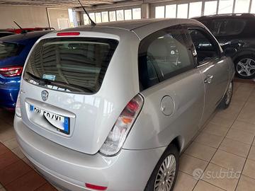 Lancia Ypsilon 1.2 Platino