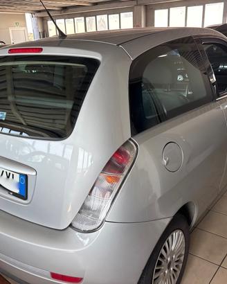 Lancia Ypsilon 1.2 Platino