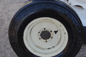 Gomma con cerchio 7.50 r16 trattore fiat