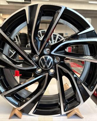 CERCHI NUOVI IN LEGA VOLKSWAGEN RAGGIO 19