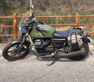 Moto Guzzi V7 III Stone verde