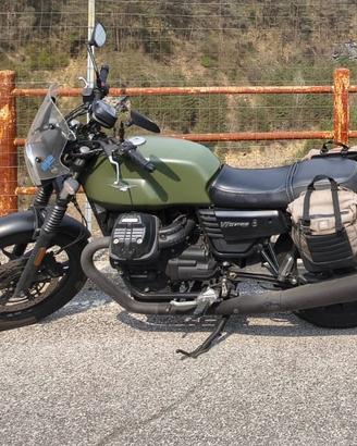 Moto Guzzi V7 III Stone verde