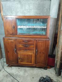 Credenza antica in legno massello con vetrina