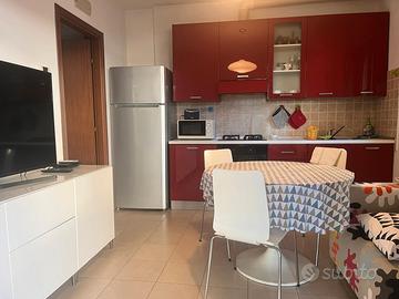 Bilocale con giardino a 300 m dal mare