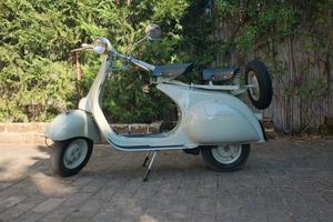 Piaggio Vespa 150 - 1955, restaurata e revisionata