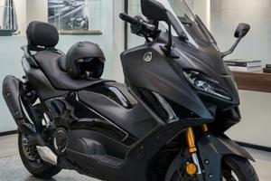 T-MAX 560 TECH MAX 2025