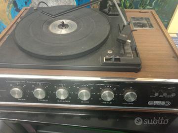 gira dischi e cassa audio vintage