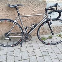 bici da corsa in TITANIO Rewel