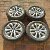 Gomme invernali complete di cerchi in lega